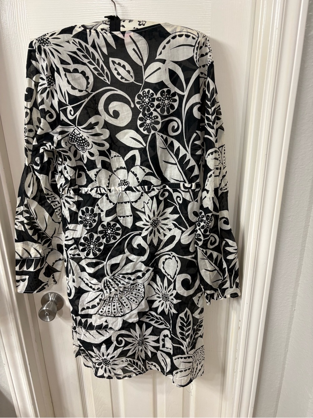 ECHO SHEER 2  FRONT TIE COVER IP WITH A GATHERED UPPER WAIST. Sz LRG